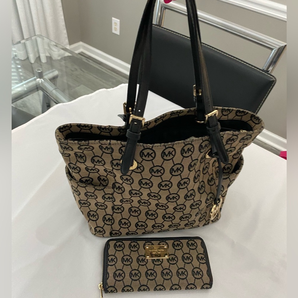Michael Kors purse, and matching wallet